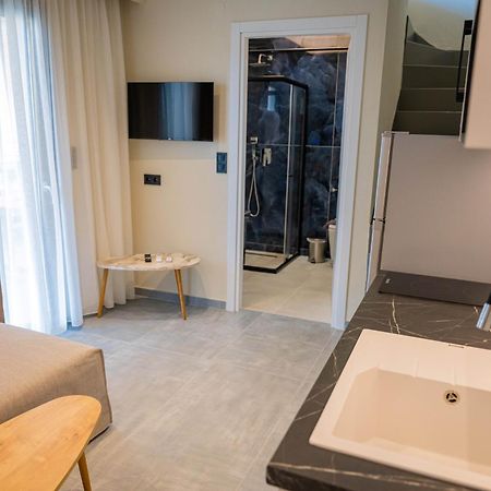 Fay Suites Flogita Buitenkant foto