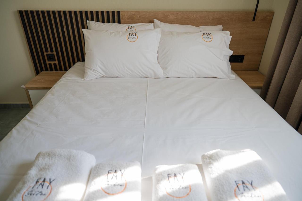 Fay Suites Flogita Buitenkant foto
