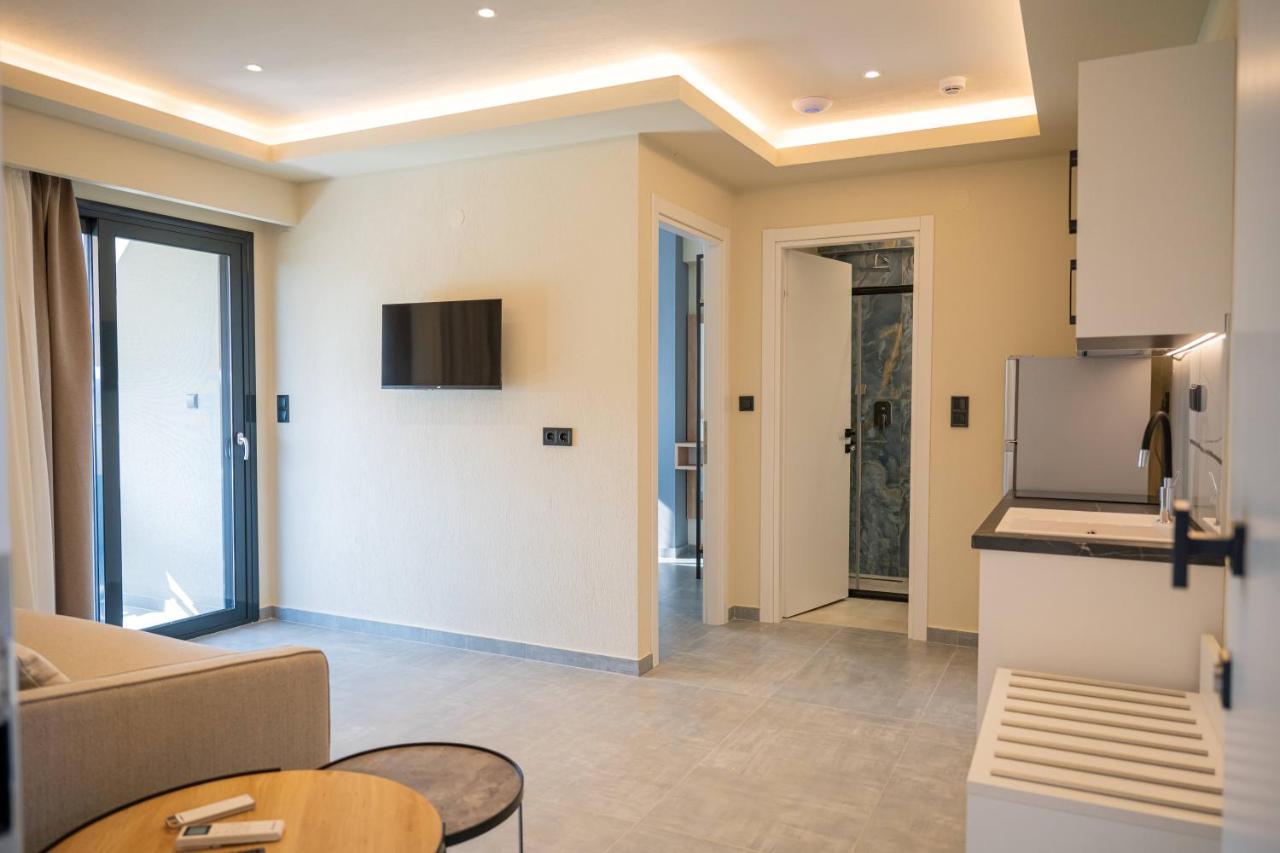 Fay Suites Flogita Buitenkant foto
