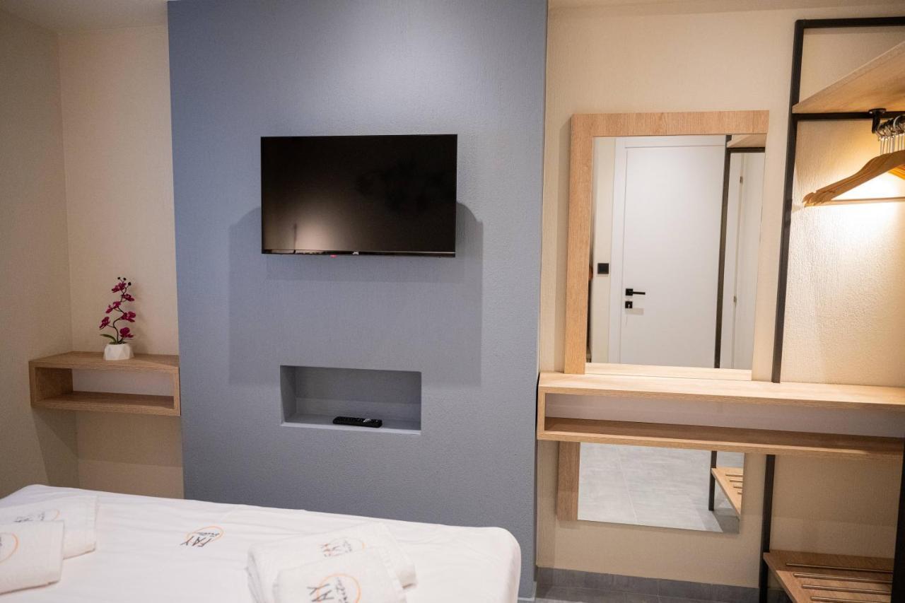 Fay Suites Flogita Buitenkant foto