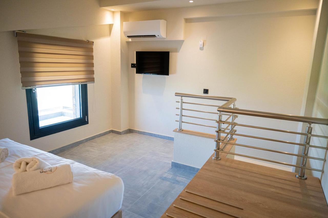 Fay Suites Flogita Buitenkant foto