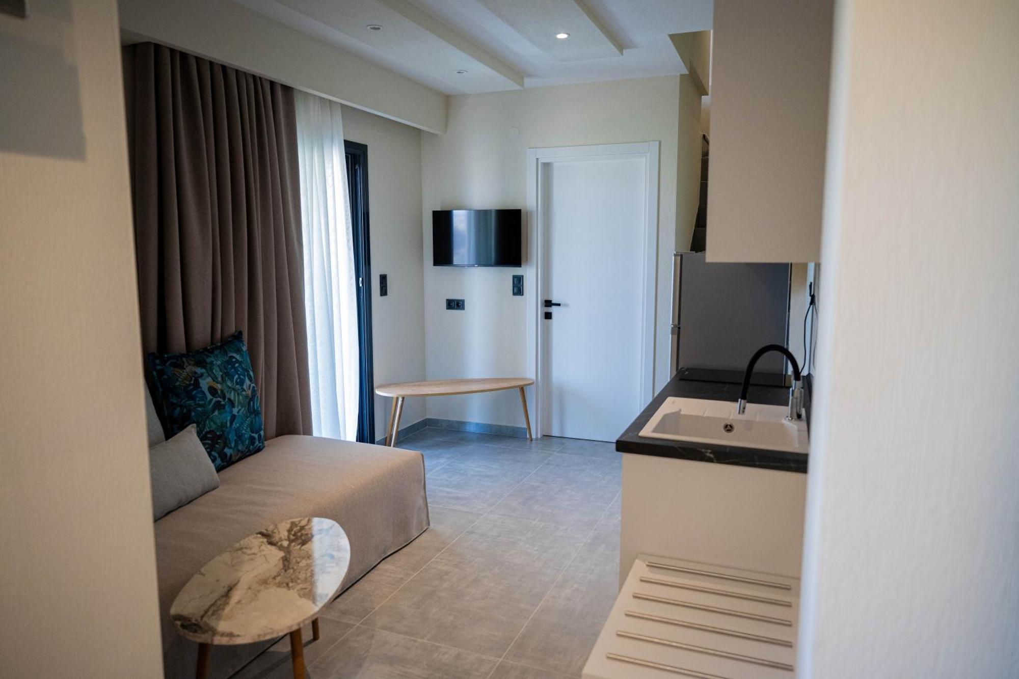Fay Suites Flogita Buitenkant foto